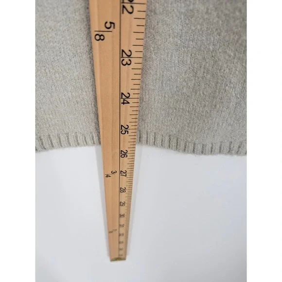 Woolrich Sweater Womens Small Gray Sheep Mountain Wool Blend Knit Novelty Casual - Picture 8 of 9